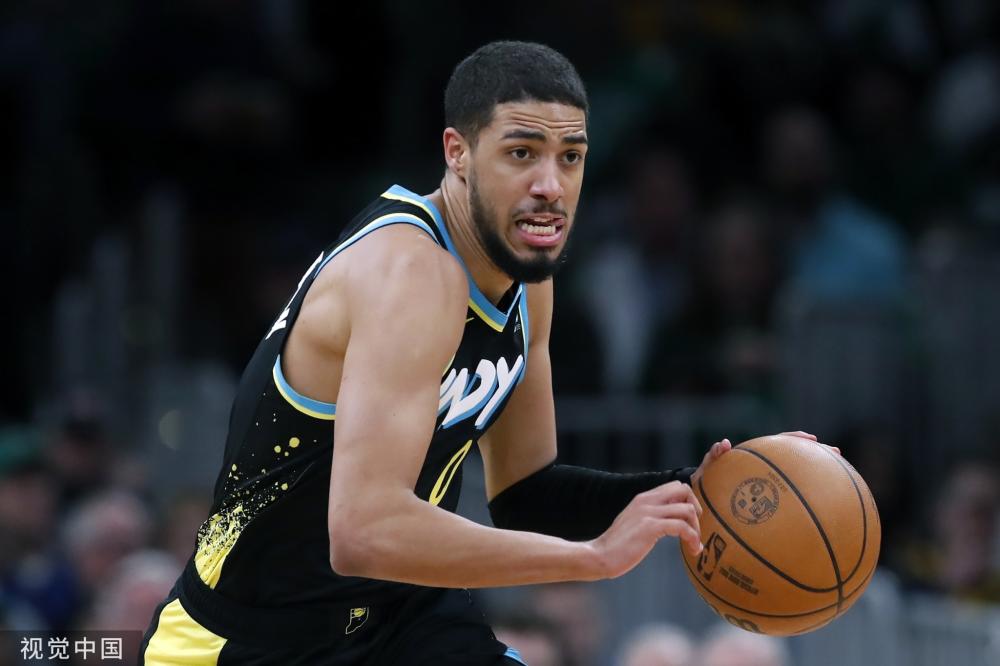 球迷们期待 球迷们期待