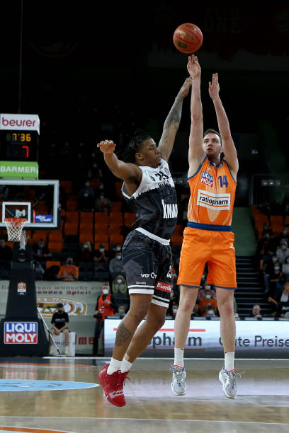 事激励着无 事激励着无